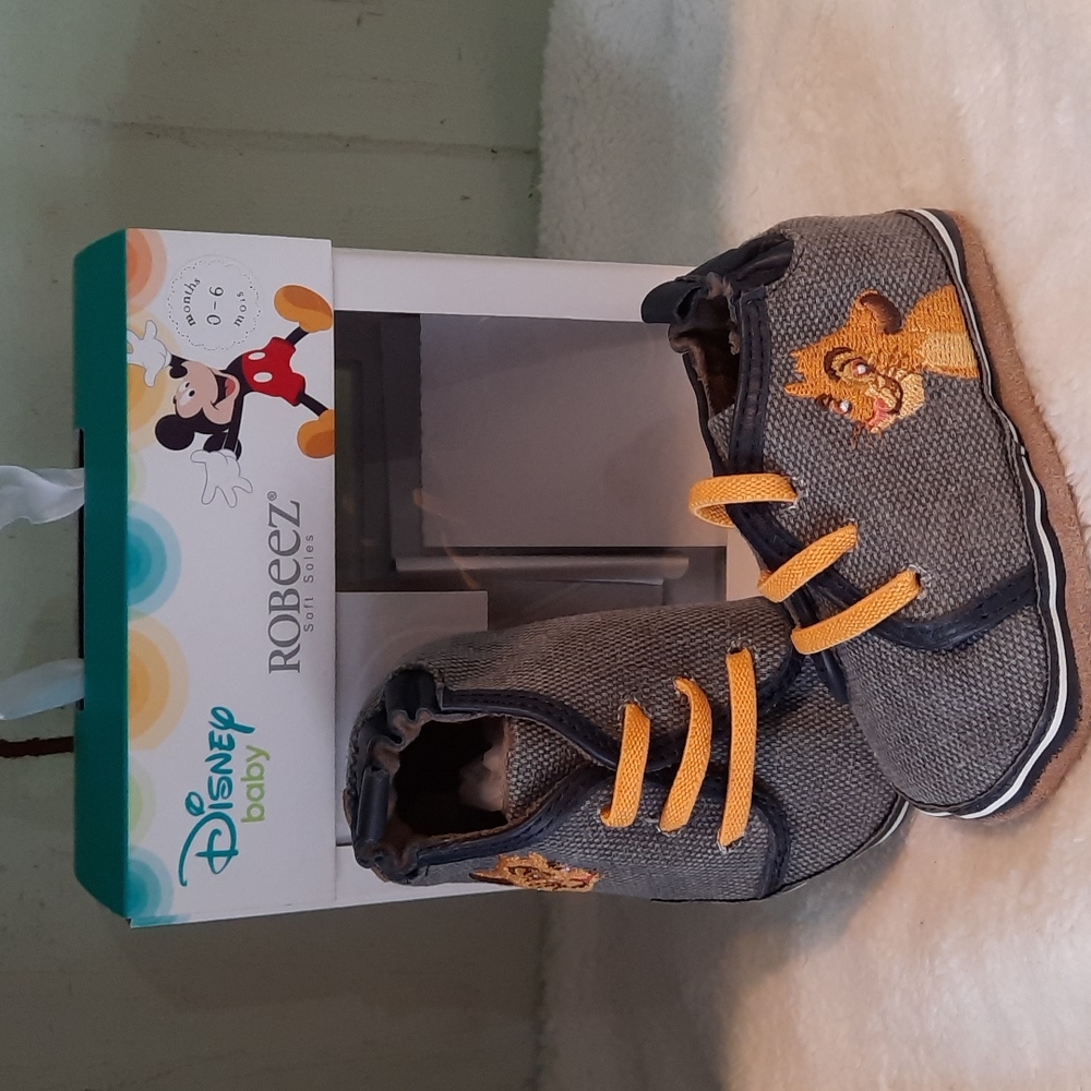 Robeez Soft Sole Leather Baby Newborn Disney Hakuna Matata Grey Lion King NIB